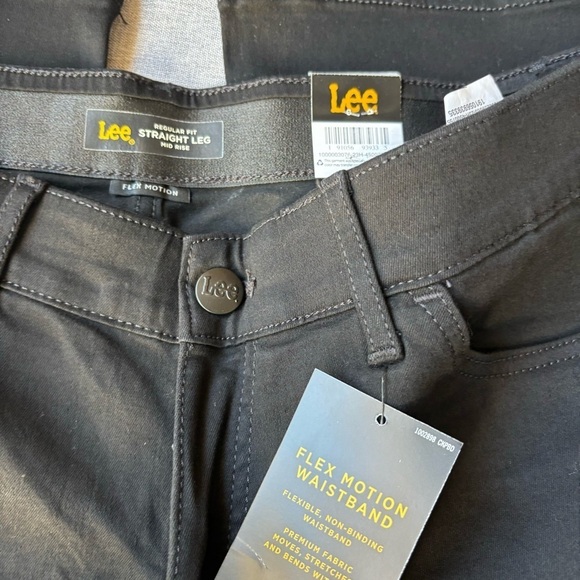 Lee Women's Ultra Lux Comfort with Flex Motion Straight Leg Jean - Picture 5 of 6